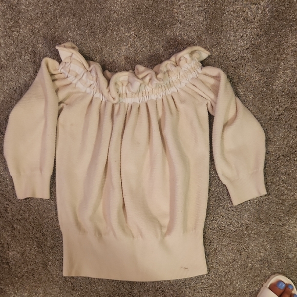 Chic Off-Shoulder Cream Sweater - Picture 5 of 5